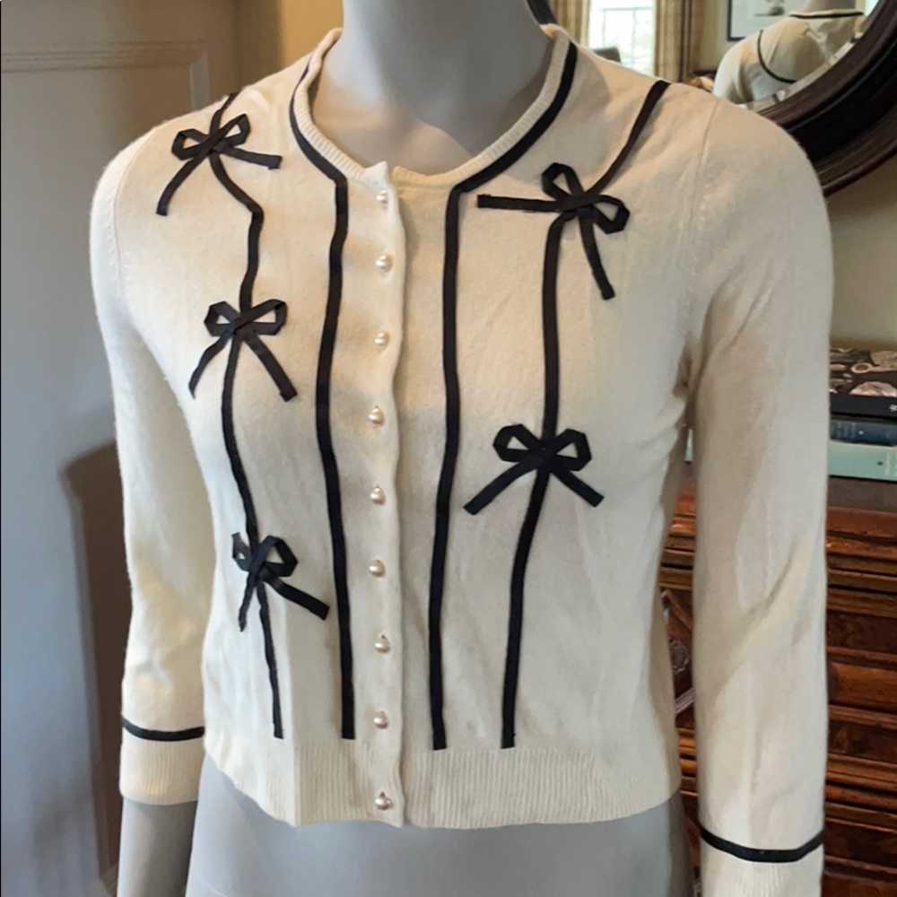 Adorable cashmere ribbon sweater!
